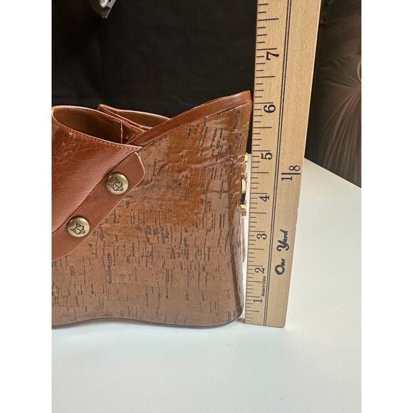 Naked Wolfe Womens 10 Tulip Tan Platform Wedge Mules Brown Leather Studded 70s - Picture 14 of 16